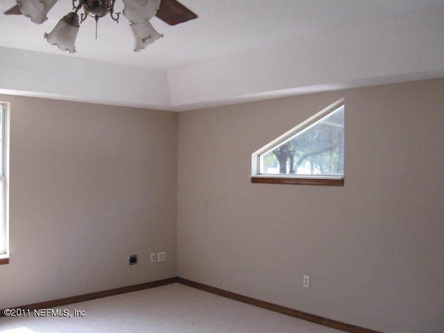 2025 Blue Knoll Road Middleburg, FL 32068 - Photo 4 of 8 Living/Bonus Room