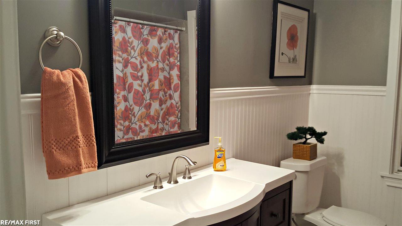 395 Willow Tree Lane Rochester Hills, MI 48306 - Photo 11 of 21