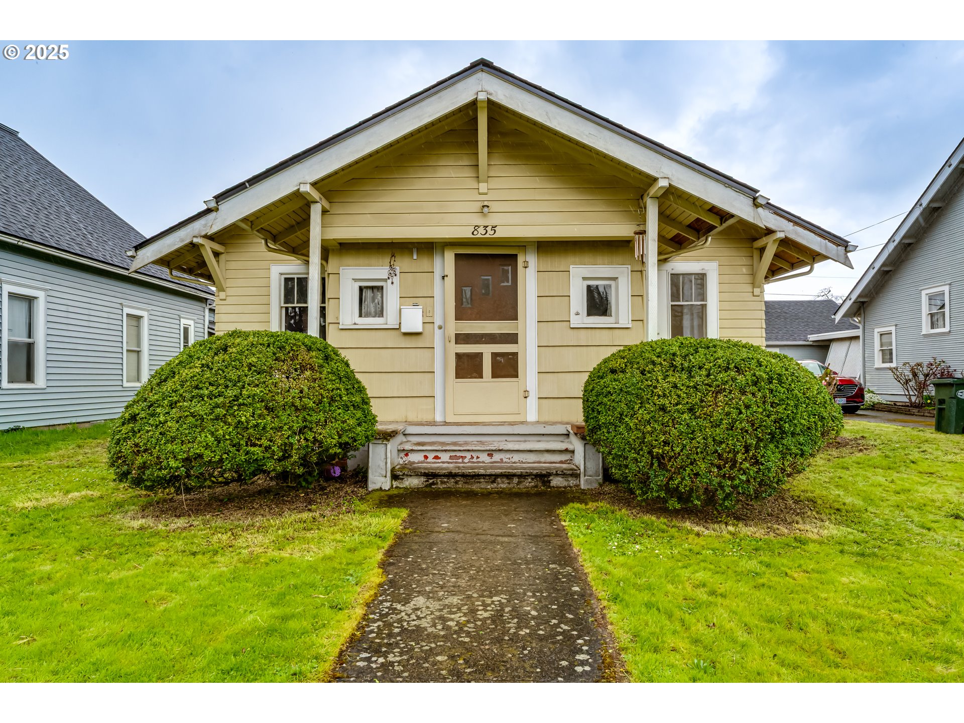 835 Maple Street Junction City, OR 97448 - Photo 1 of 29 a view of a house with a garden