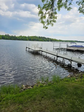 $250,000 | 10272 Lakeside Drive, Finlayson, MN 55735