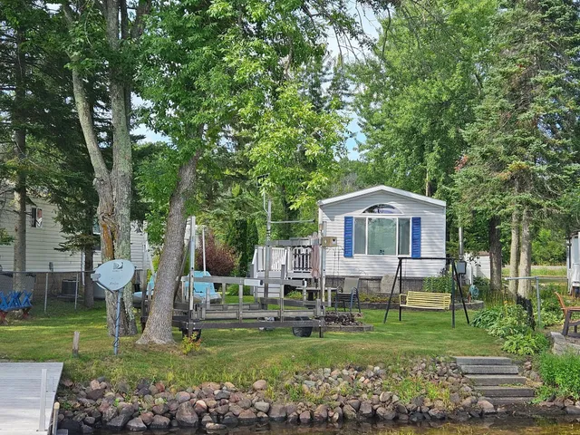 $250,000 | 10272 Lakeside Drive, Finlayson, MN 55735