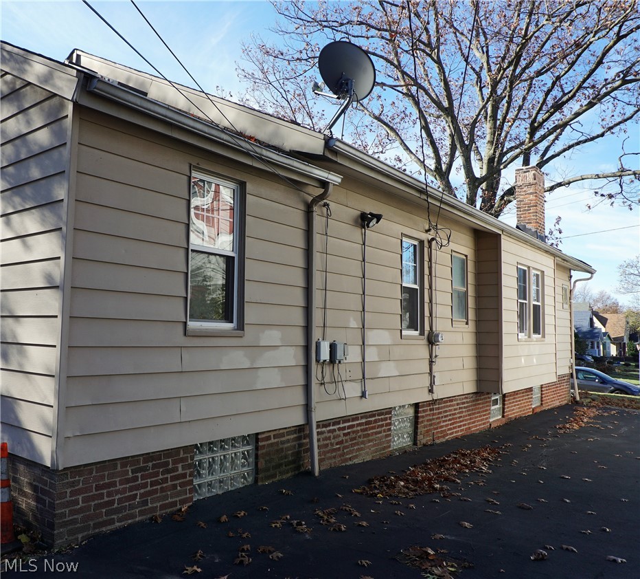 1123 Selwyn Road Cleveland, OH 44112 - Photo 14 of 18 Gallery Image 14
