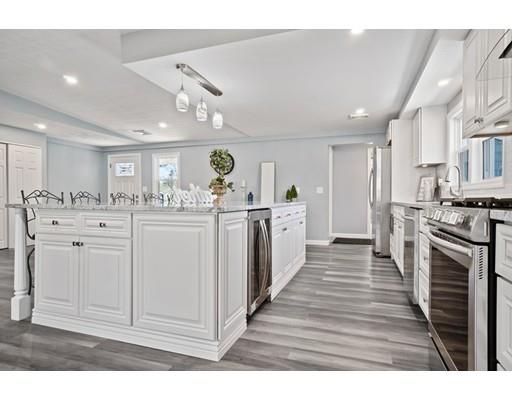 9 Exeter Street Danvers, MA 01923 - Photo 4 of 29 Gallery Image 4