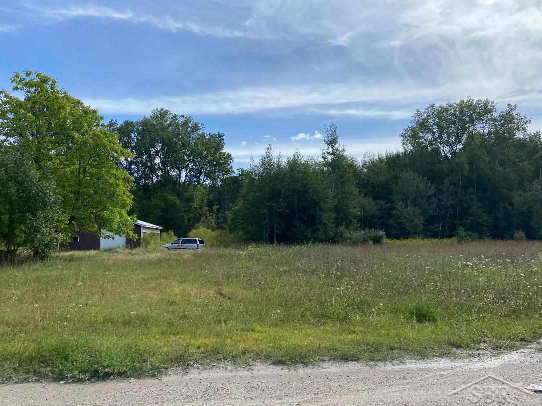 5318 North Tower Beach Road Pinconning, MI 48650 - Photo 3 of 3