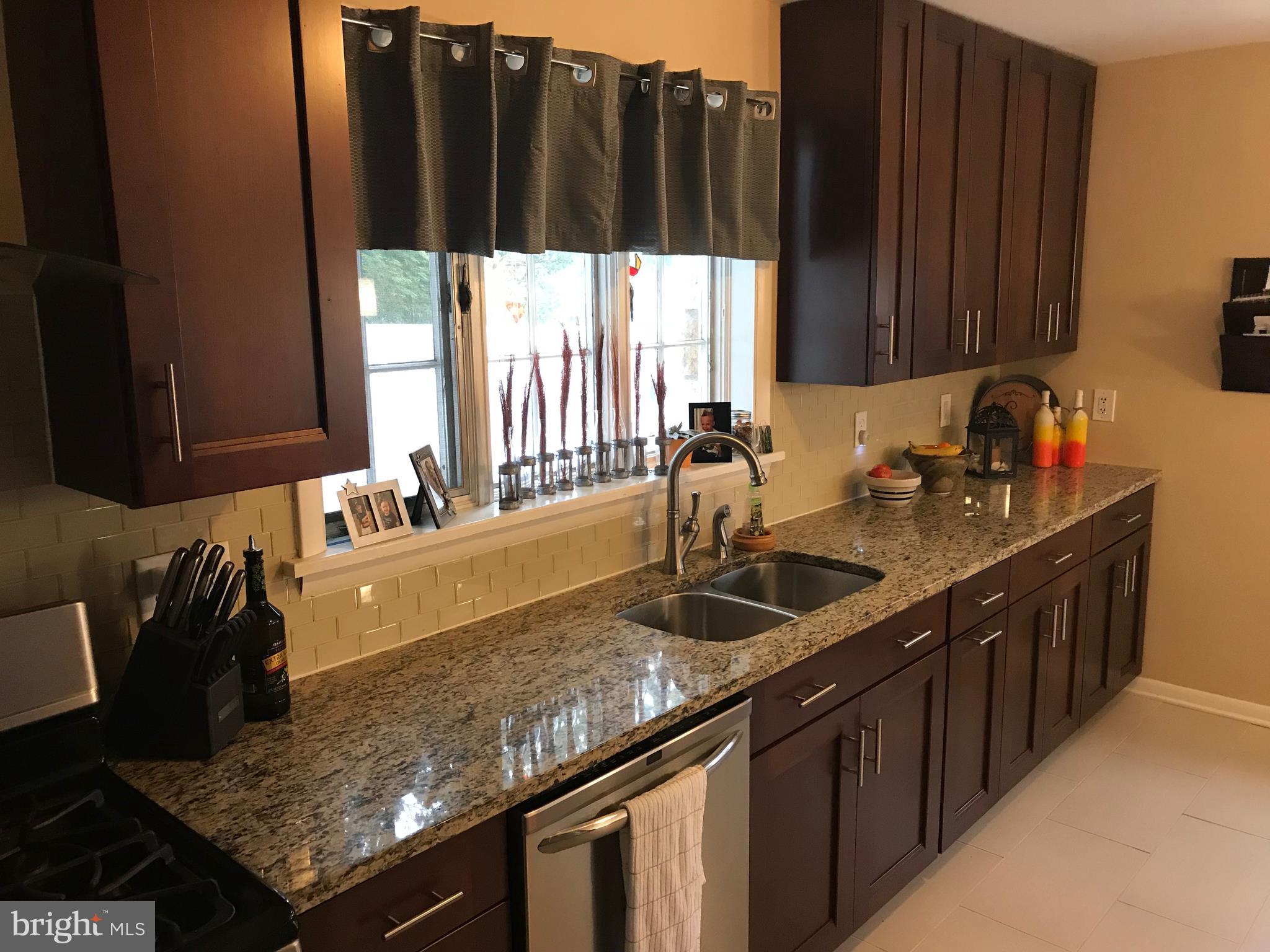 72 East Governor Road Hershey, PA 17033 - Photo 3 of 19 Gallery Image 3