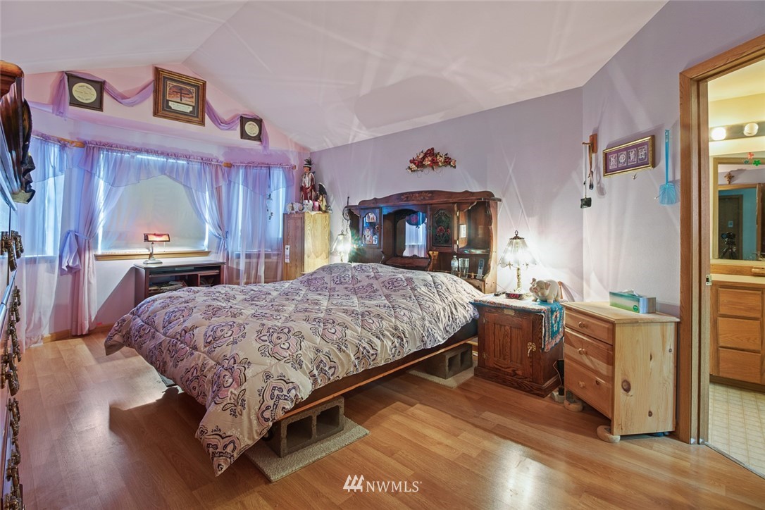 14010 Southeast 198th Place Renton, WA 98058 - Photo 11 of 23 Gallery Image 11