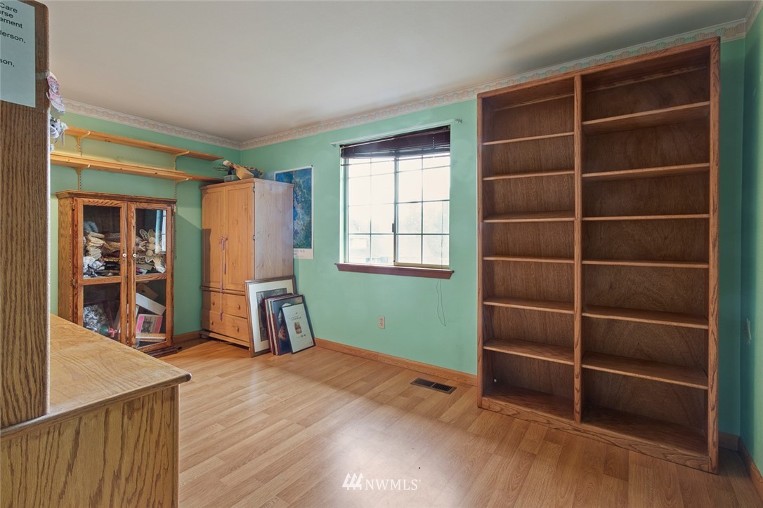 14010 Southeast 198th Place Renton, WA 98058 - Photo 17 of 23 Gallery Image 17