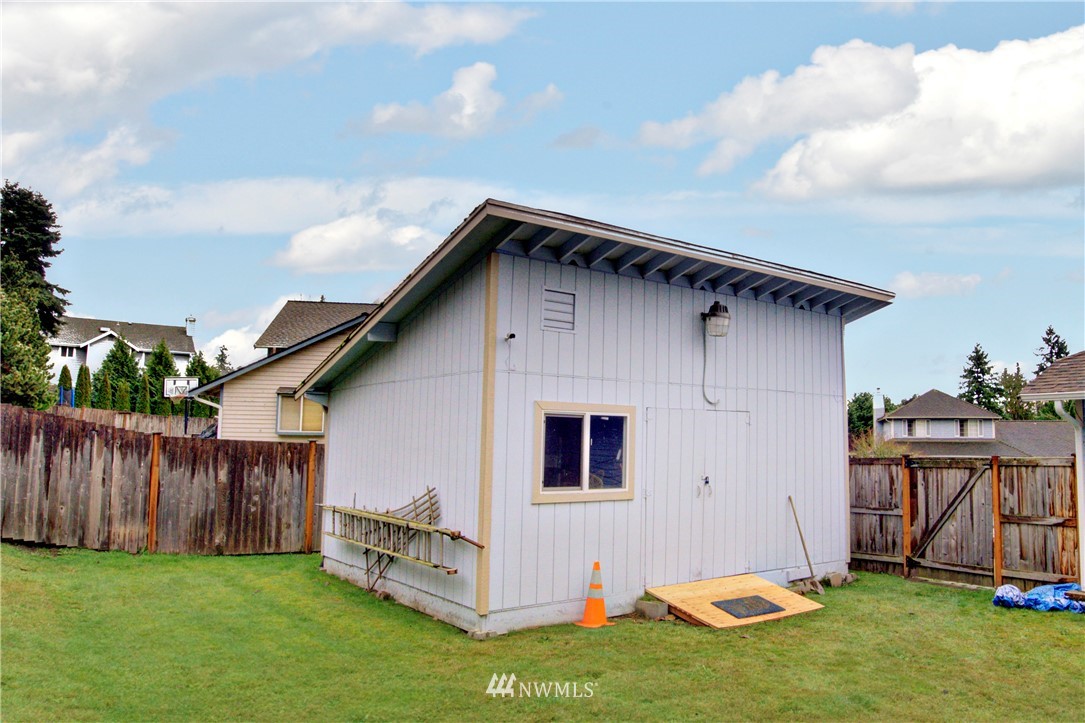 14010 Southeast 198th Place Renton, WA 98058 - Photo 20 of 23 Gallery Image 20