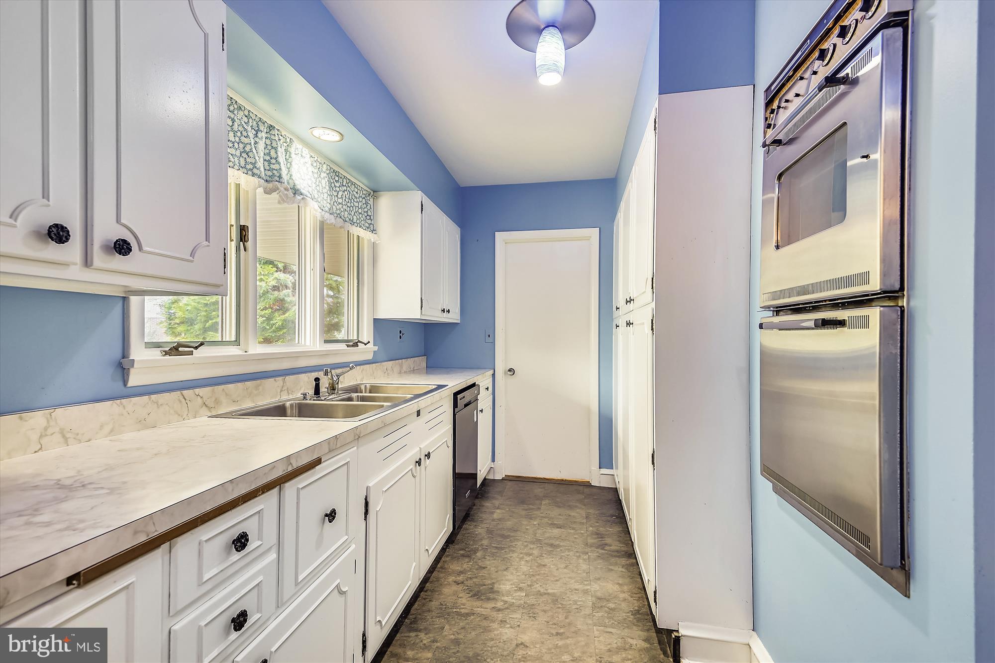 1703 Pot Spring Road Lutherville-Timonium, MD 21093 - Photo 12 of 53 Gallery Image 12