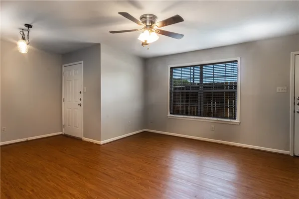 $1,045 | 1801 Treehouse Trail, Unit A, College Station, TX 77845