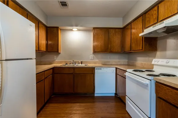 $1,045 | 1801 Treehouse Trail, Unit A, College Station, TX 77845