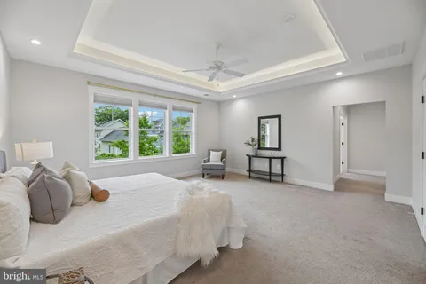 $2,400,000 | 2336 North Oak Street, Falls Church, VA 22046