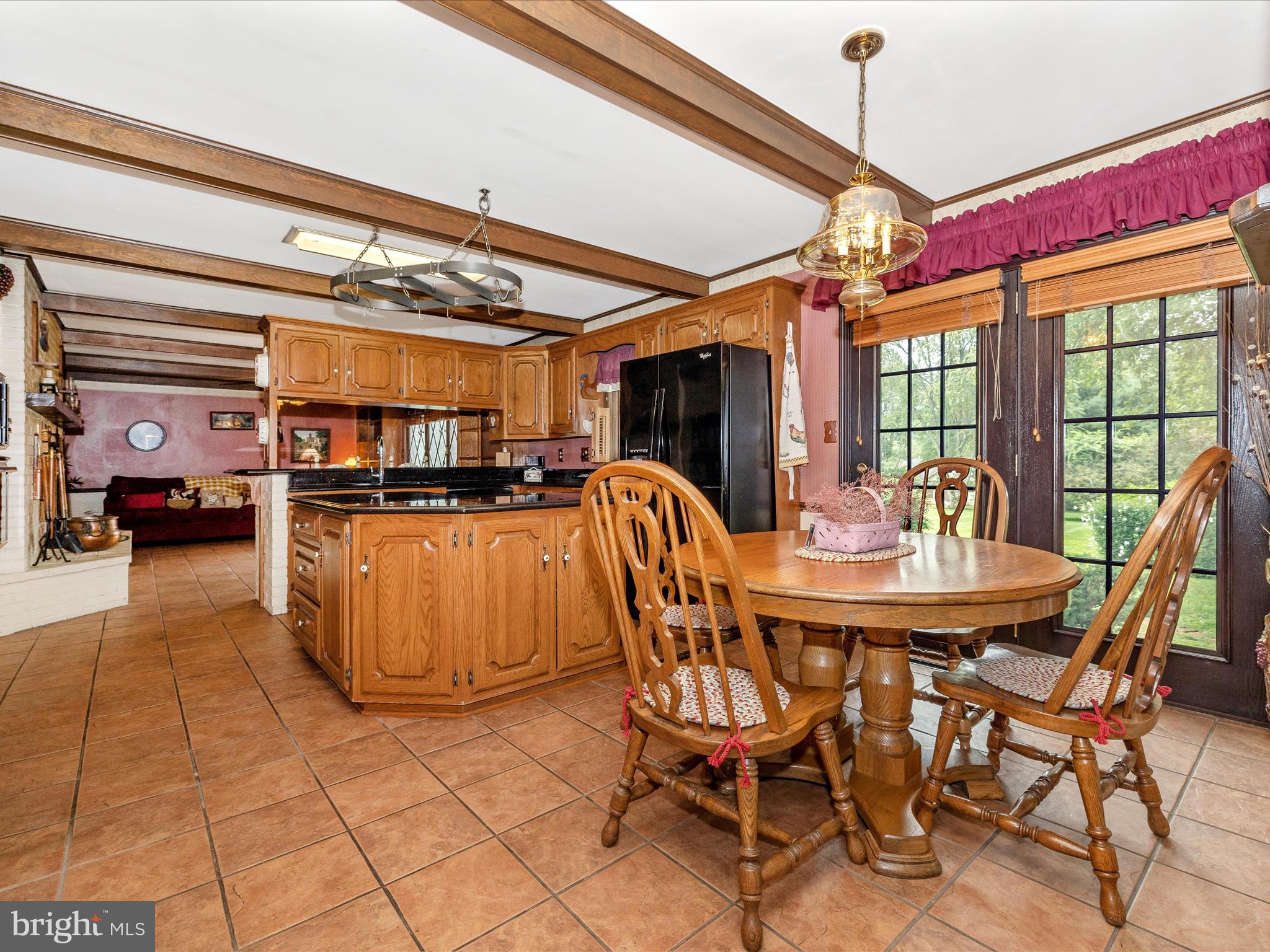 9430 Watkins Road Gaithersburg, MD 20882 - Photo 11 of 76 Breakfast Area