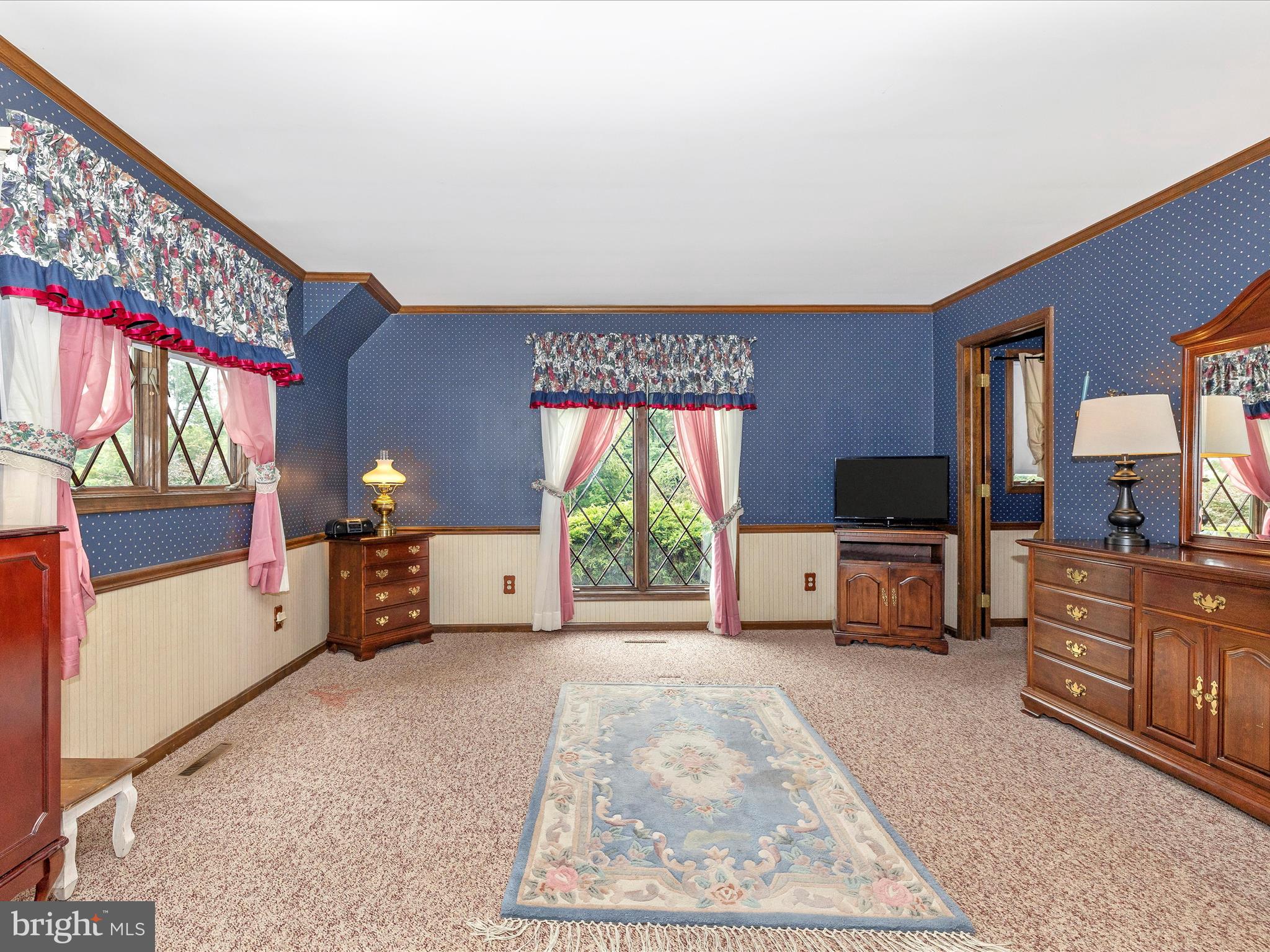 9430 Watkins Road Gaithersburg, MD 20882 - Photo 22 of 76 Primary Bedroom