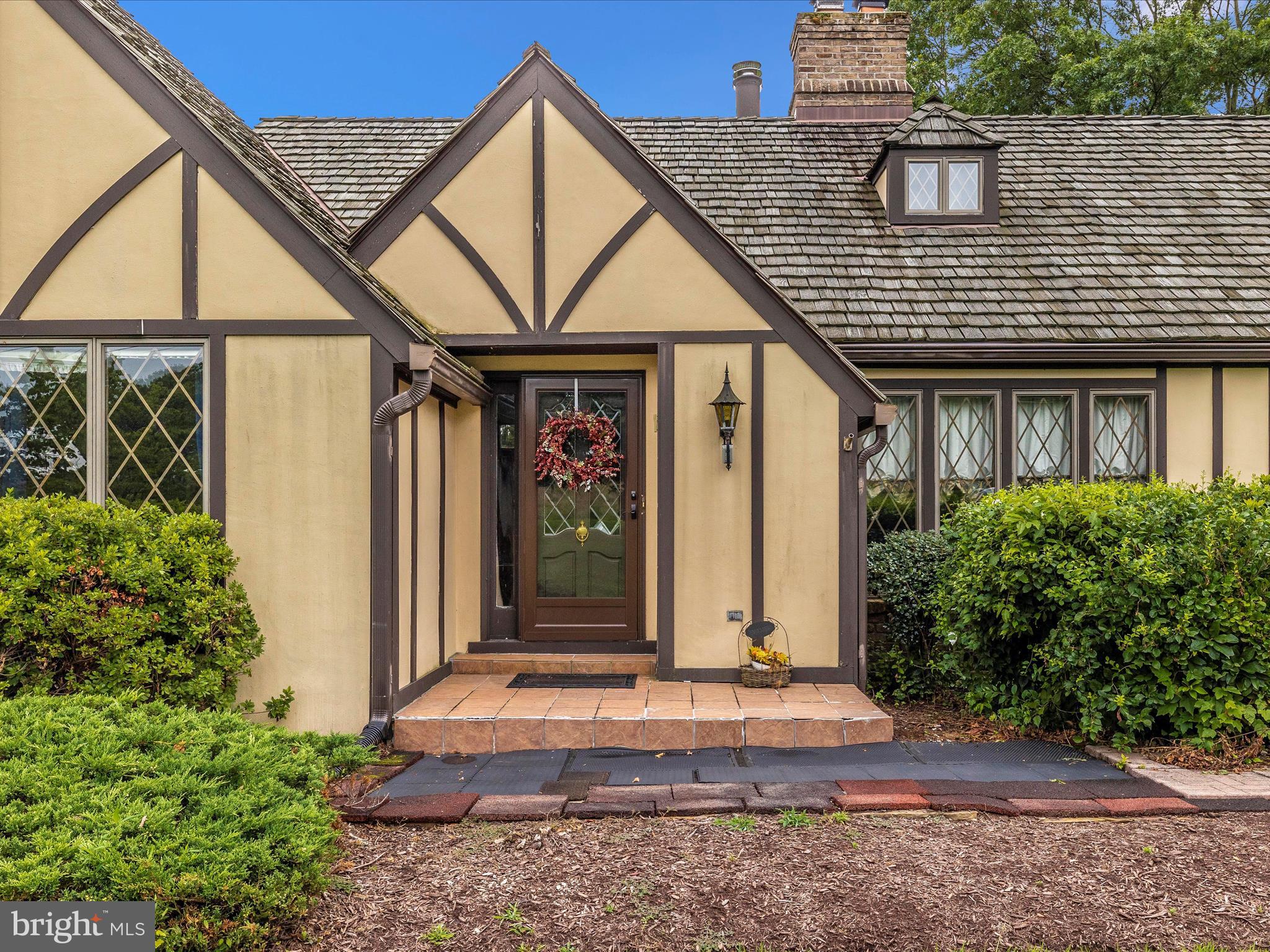 9430 Watkins Road Gaithersburg, MD 20882 - Photo 3 of 76 Exterior Front