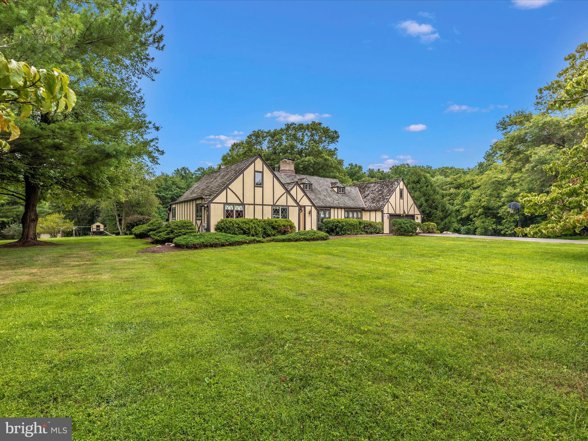 9430 Watkins Road Gaithersburg, MD 20882 - Photo 48 of 76 Exterior Front