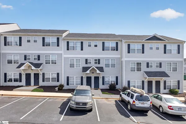 $214,000 | 215 E Campus Drive, Central, SC 29630