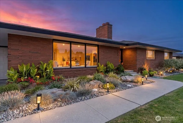 $619,000 | 1112 Cedar Street, Wenatchee, WA 98801