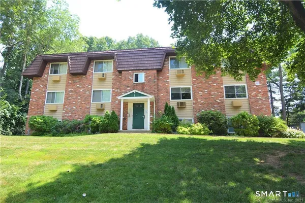 $1,150 | 185 Scott Road, Unit 1D, Waterbury, CT 06705