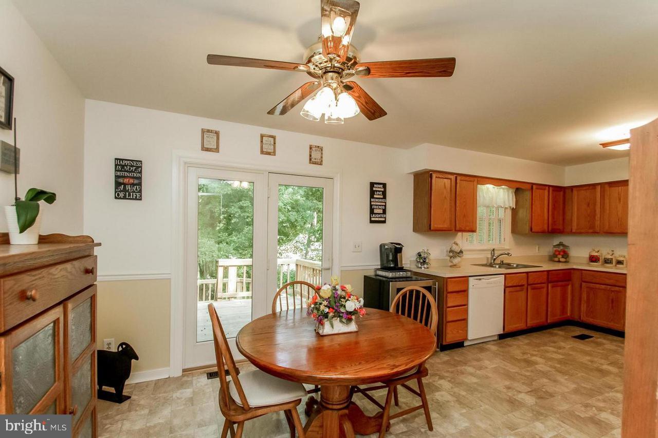 228 Choptank Road Stafford, VA 22556 - Photo 5 of 27