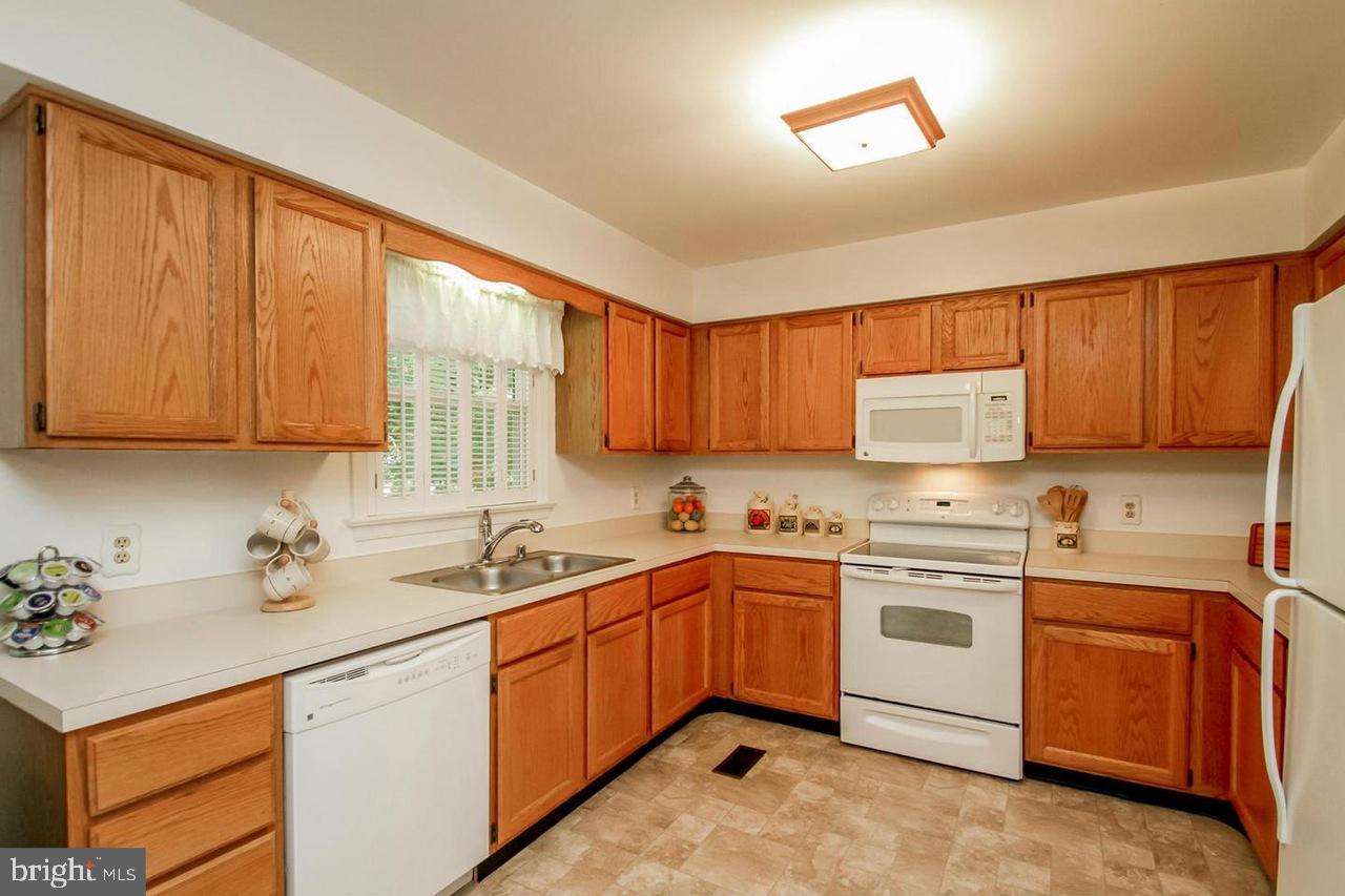 228 Choptank Road Stafford, VA 22556 - Photo 6 of 27