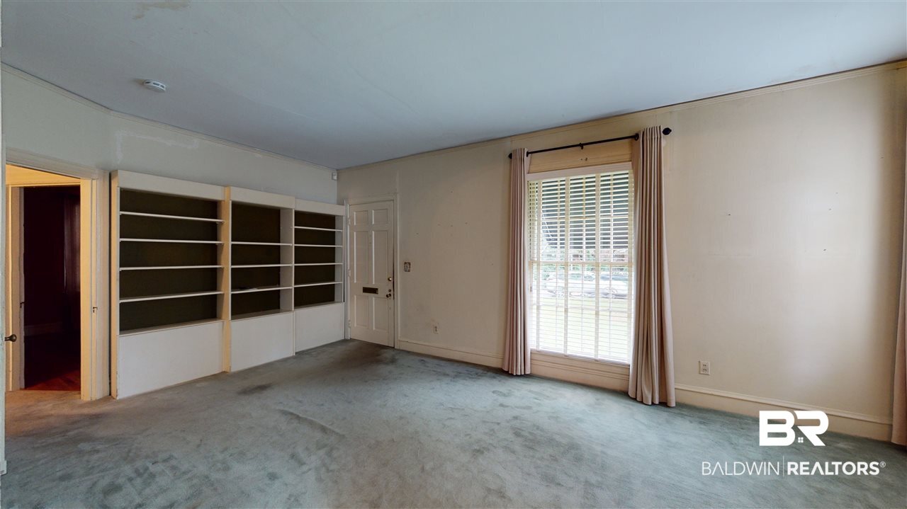 161 Crenshaw Street Mobile, AL 36606 - Photo 4 of 19