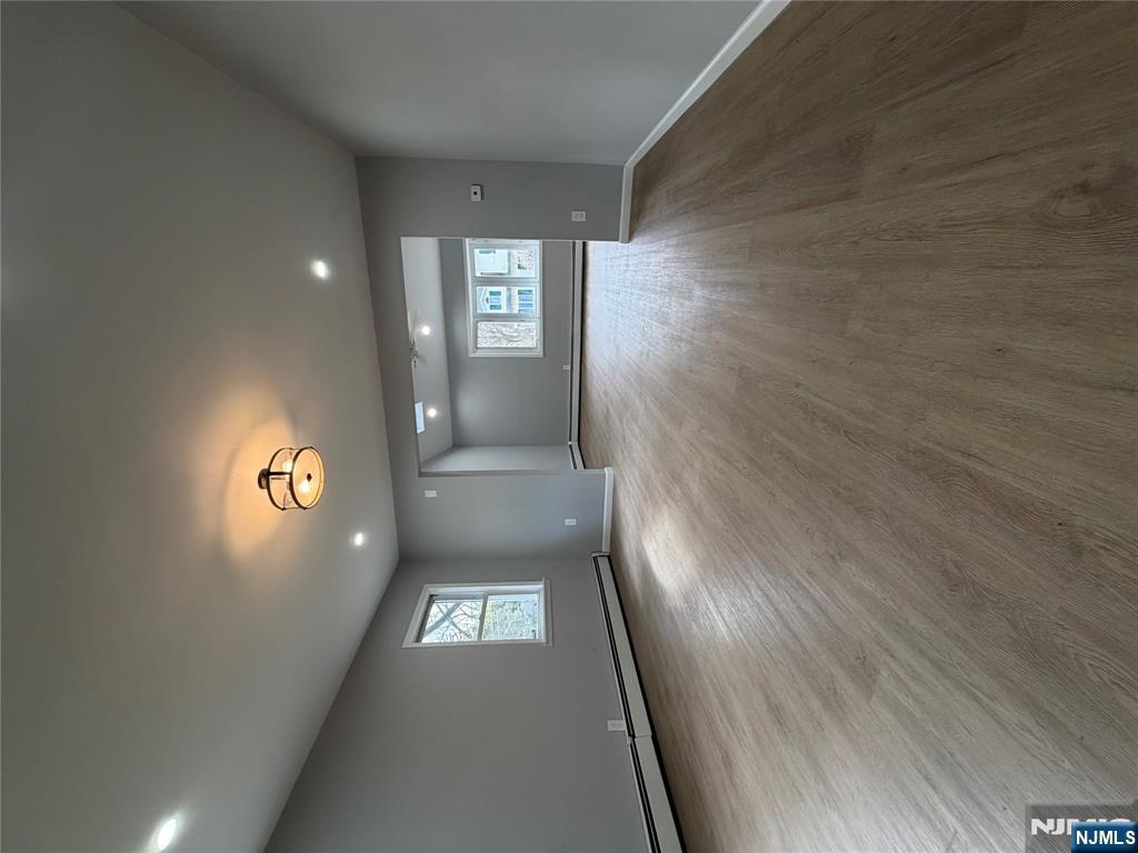 18 South Road Wayne, NJ 07470 - Photo 13 of 32