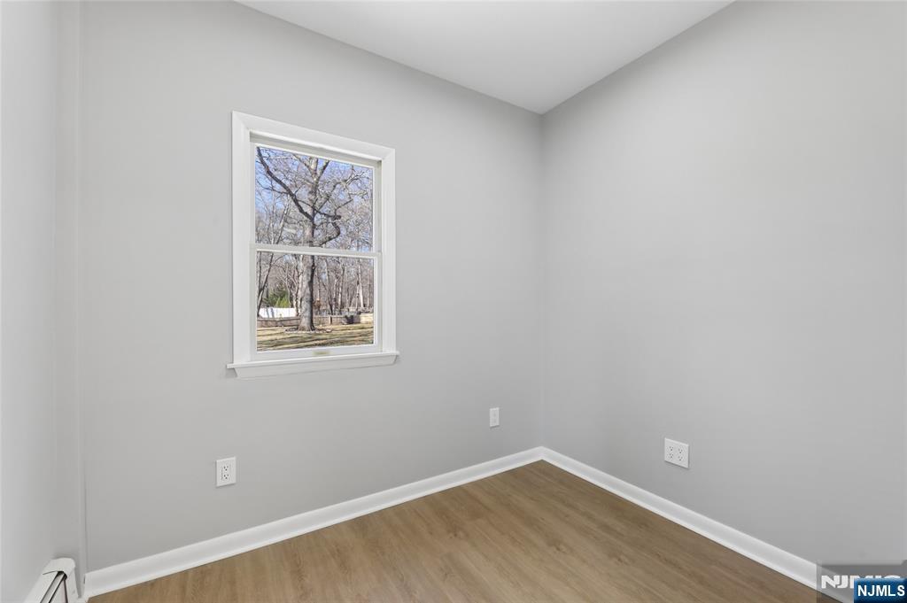 18 South Road Wayne, NJ 07470 - Photo 15 of 32