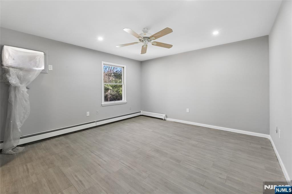 18 South Road Wayne, NJ 07470 - Photo 23 of 32