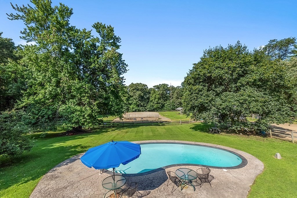 14 Breezy Point Road Acton, MA 01720 - Photo 29 of 40 Gallery Image 29