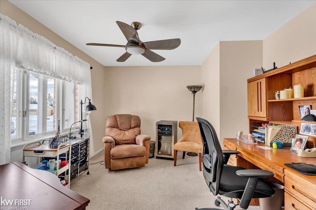 3152 Old Farm Road Flint, MI 48507 - Photo 8 of 45 50166770-a721b077-e8d1-4eeb-b9d8-ba70990af6ce.JPG
