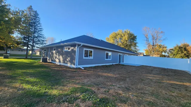 $340,000 | 903 7th Avenue Southwest, Pipestone, MN 56164