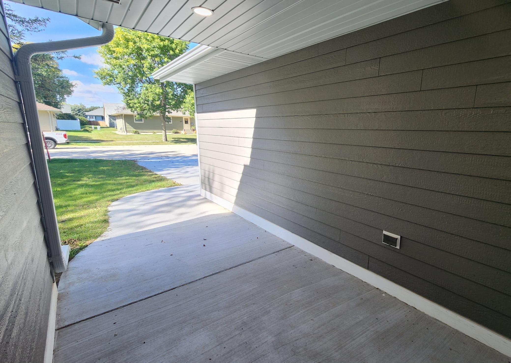 903 7th Avenue Southwest Pipestone, MN 56164 - Photo 8 of 29