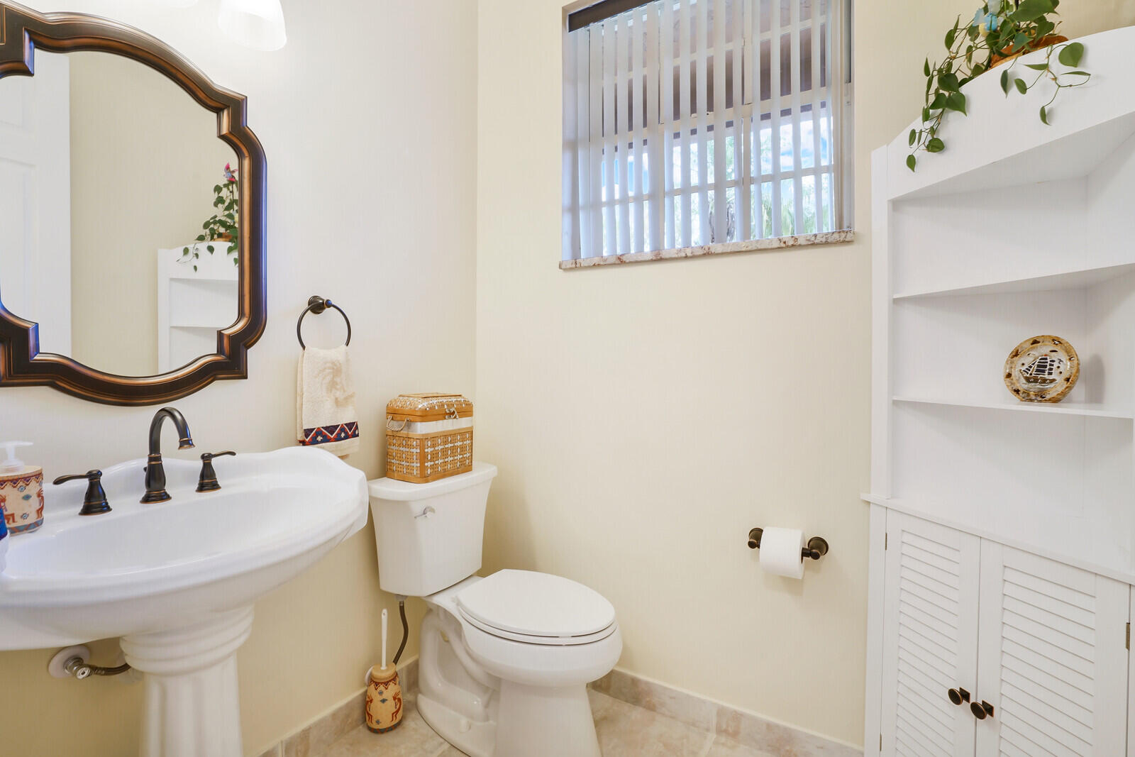 109 Nottingham Road Royal Palm Beach, FL 33411 - Photo 16 of 41 17_Image_17_mls