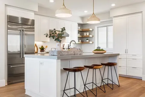 $1,995,000 | 320 Chinquapin Avenue, Carlsbad, CA 92008