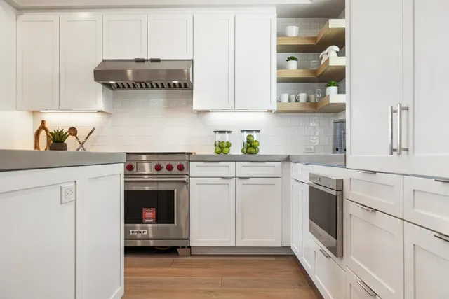 $1,995,000 | 320 Chinquapin Avenue, Carlsbad, CA 92008