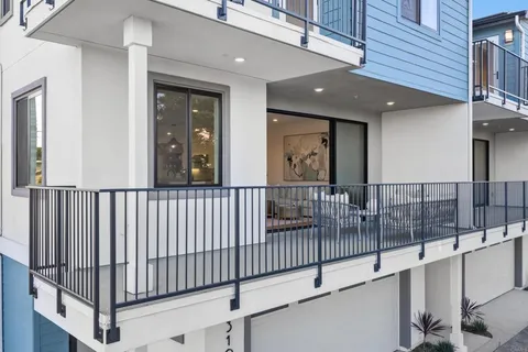 $1,995,000 | 320 Chinquapin Avenue, Carlsbad, CA 92008