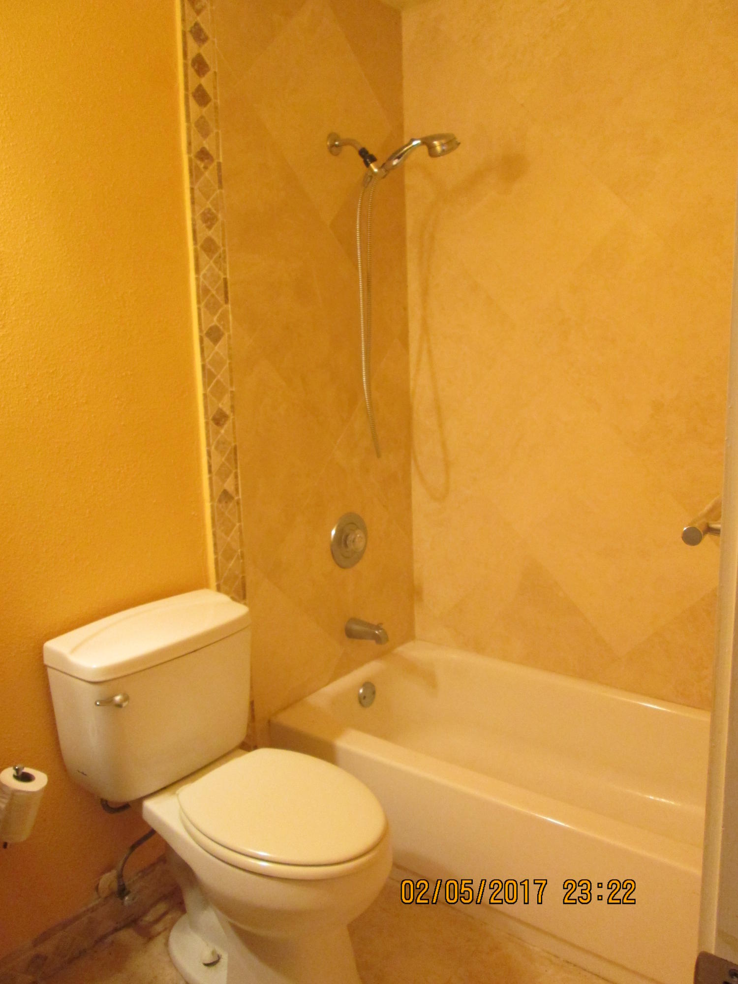 2856 Worcester Road Lake Worth, FL 33462 - Photo 16 of 20 2nd Bathroom