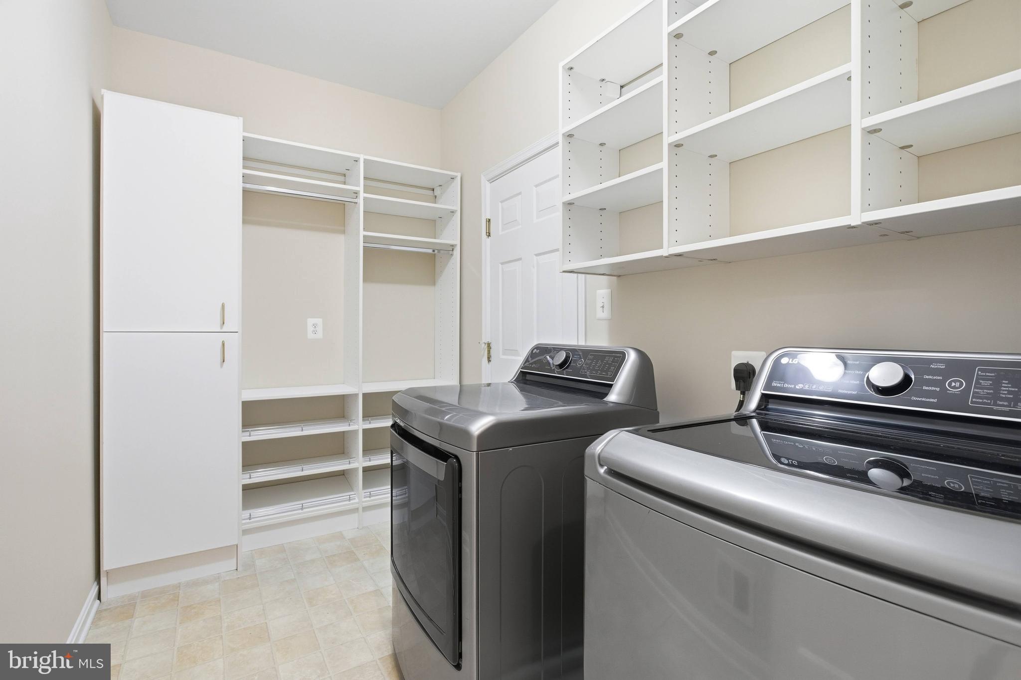 9013 Helmsley Drive Clinton, MD 20735 - Photo 24 of 68 a view of room with cabinets