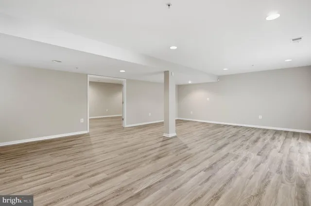 $795,000 | 9013 Helmsley Drive, Clinton, MD 20735