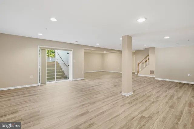 $795,000 | 9013 Helmsley Drive, Clinton, MD 20735