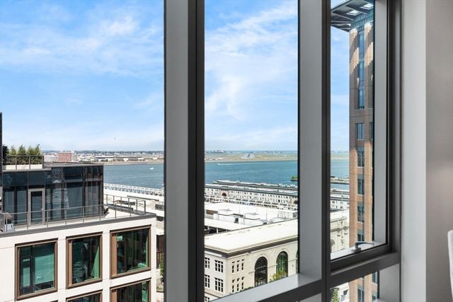 $2,000,000 | 135 Seaport Boulevard, Unit 1901, Boston, MA 02210