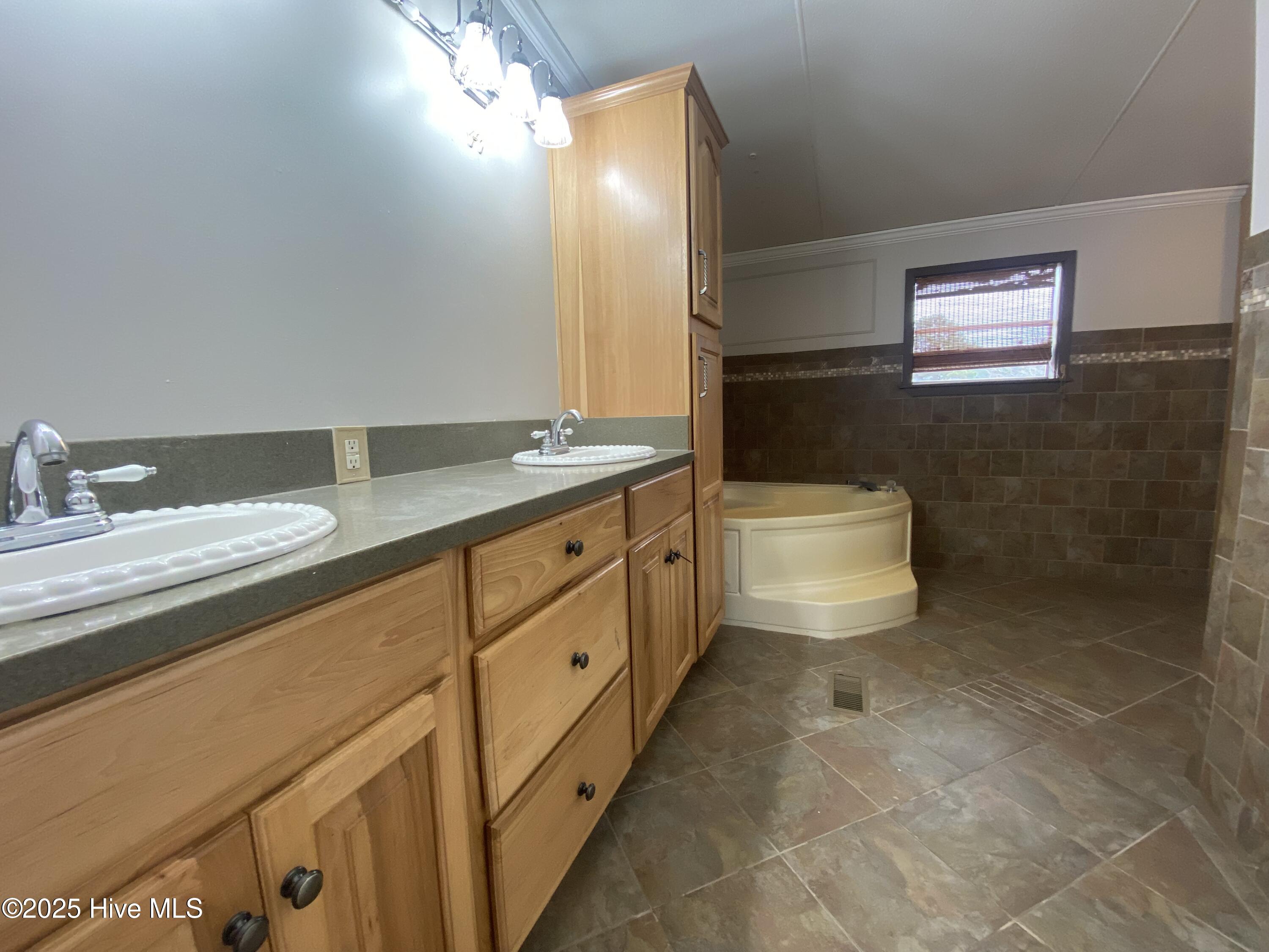 600 Charlie Braswell Road Goldsboro, NC 27530 - Photo 32 of 34 IMG_3486