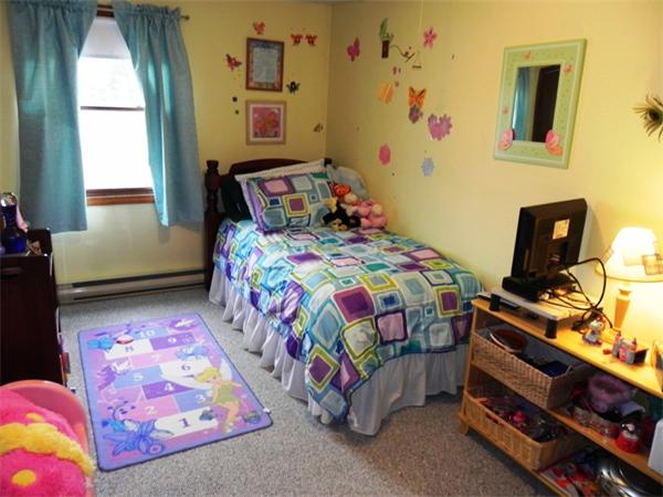215 Old Webster Road Oxford, MA 01540 - Photo 13 of 19 Gallery Image 13