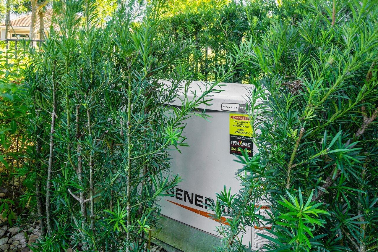 11927 Leon Circle Parkland, FL 33076 - Photo 32 of 37 Full House Generator