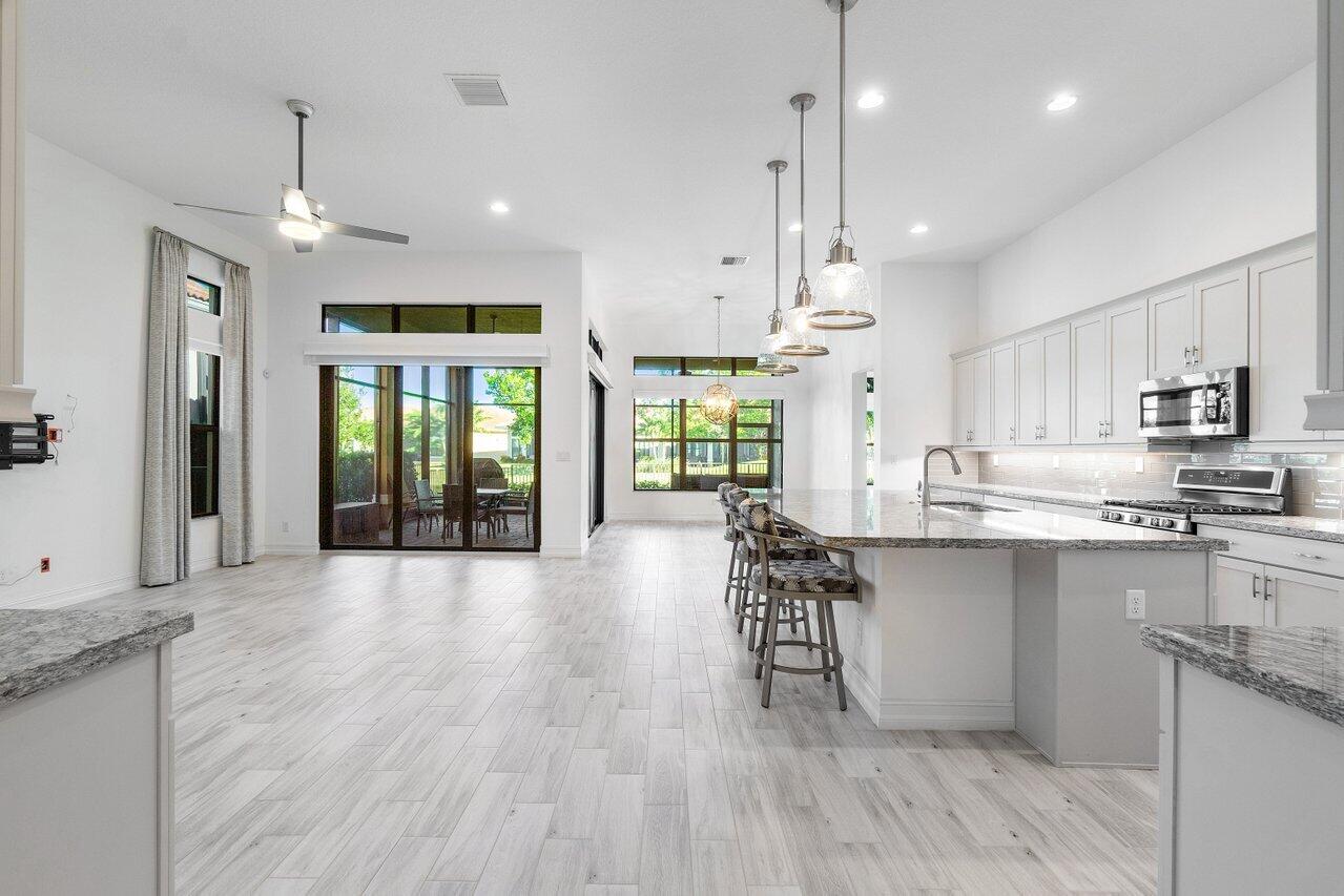 11927 Leon Circle Parkland, FL 33076 - Photo 5 of 37 Kitchen/Great Room