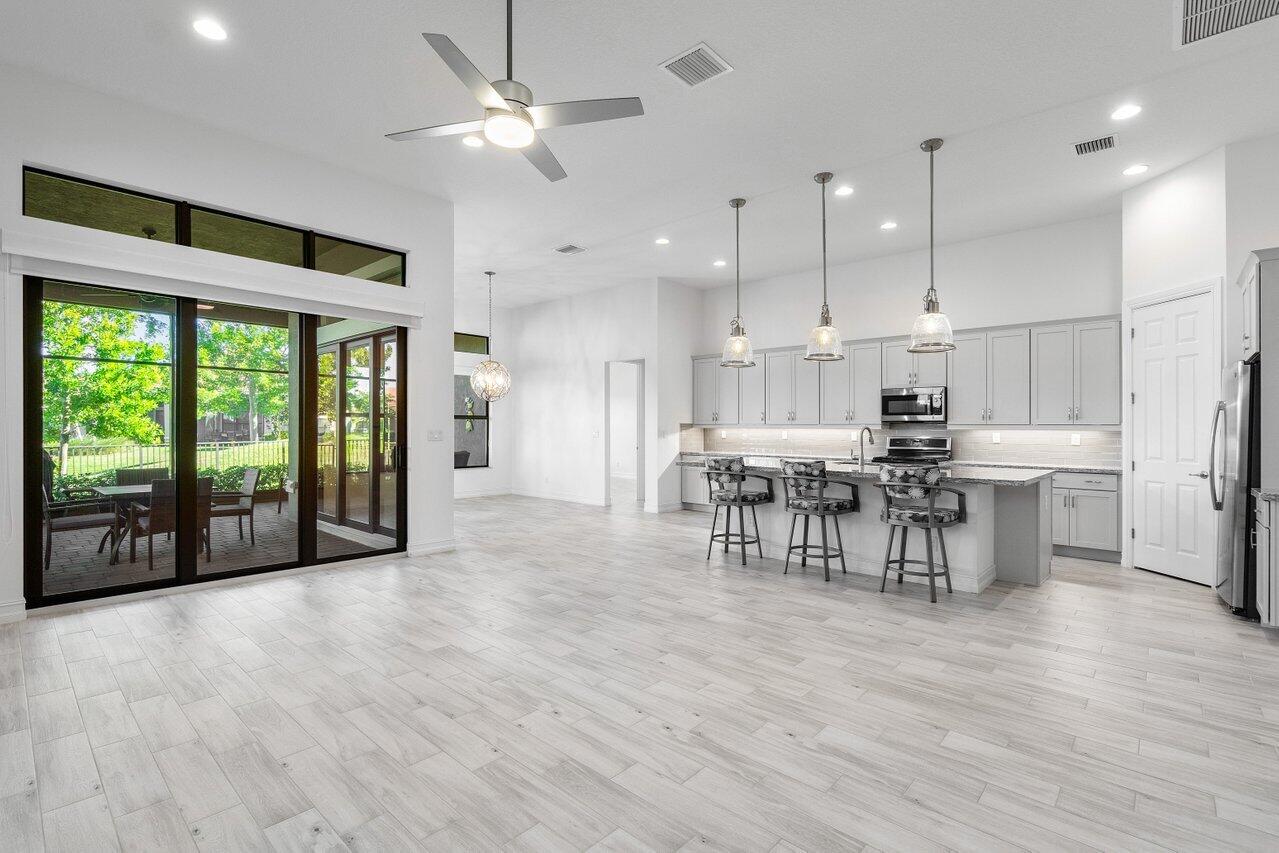 11927 Leon Circle Parkland, FL 33076 - Photo 7 of 37 Kitchen