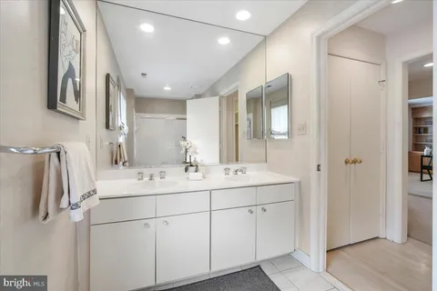 $1,550,000 | 10409 Democracy Lane, Potomac, MD 20854