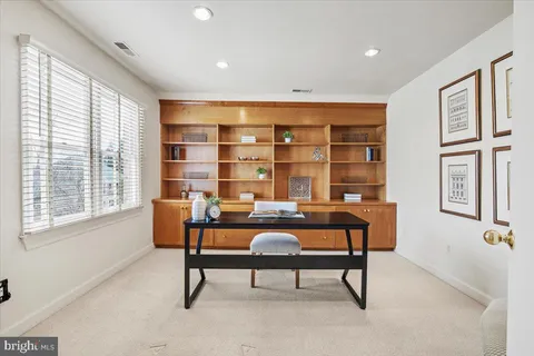 $1,550,000 | 10409 Democracy Lane, Potomac, MD 20854