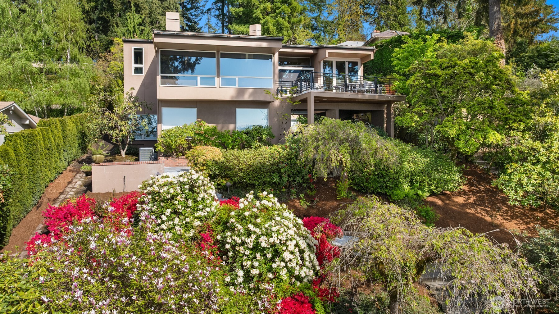 3403 Evergreen Point Road Medina, WA 98039 - Photo 26 of 40 Gallery Image 26